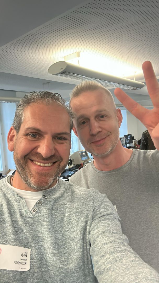 Benji und Alen gemeinsam auf einem Selfie ;-).