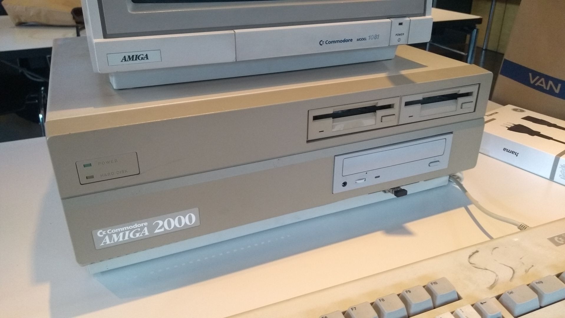 Amiga 2000